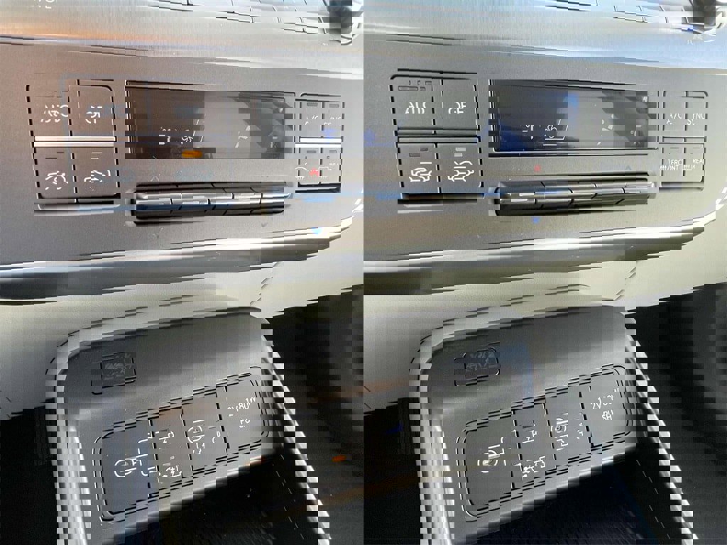 New 2026 Hyundai Kona SEL Premium image 15