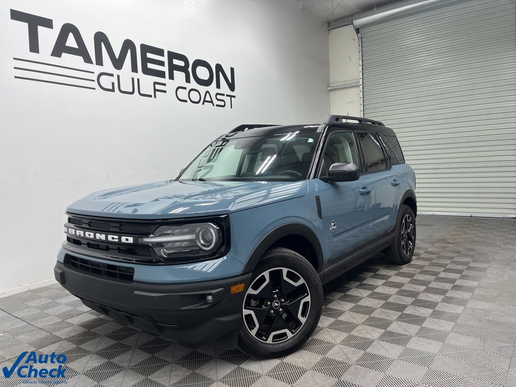 Used 2022 Ford Bronco Sport Outer Banks w/ Tech Package image 2