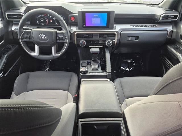Certified 2025 Toyota Tacoma TRD Off-Road AWD/4WD image 15