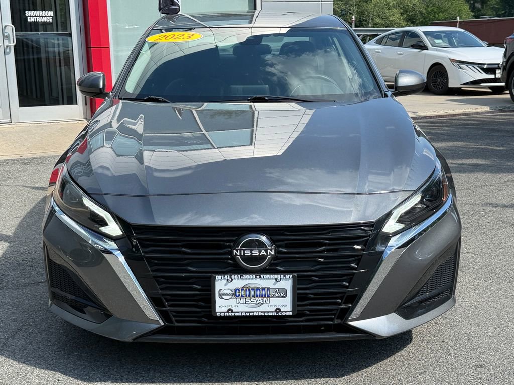 Used 2023 Nissan Altima 2.5 SV