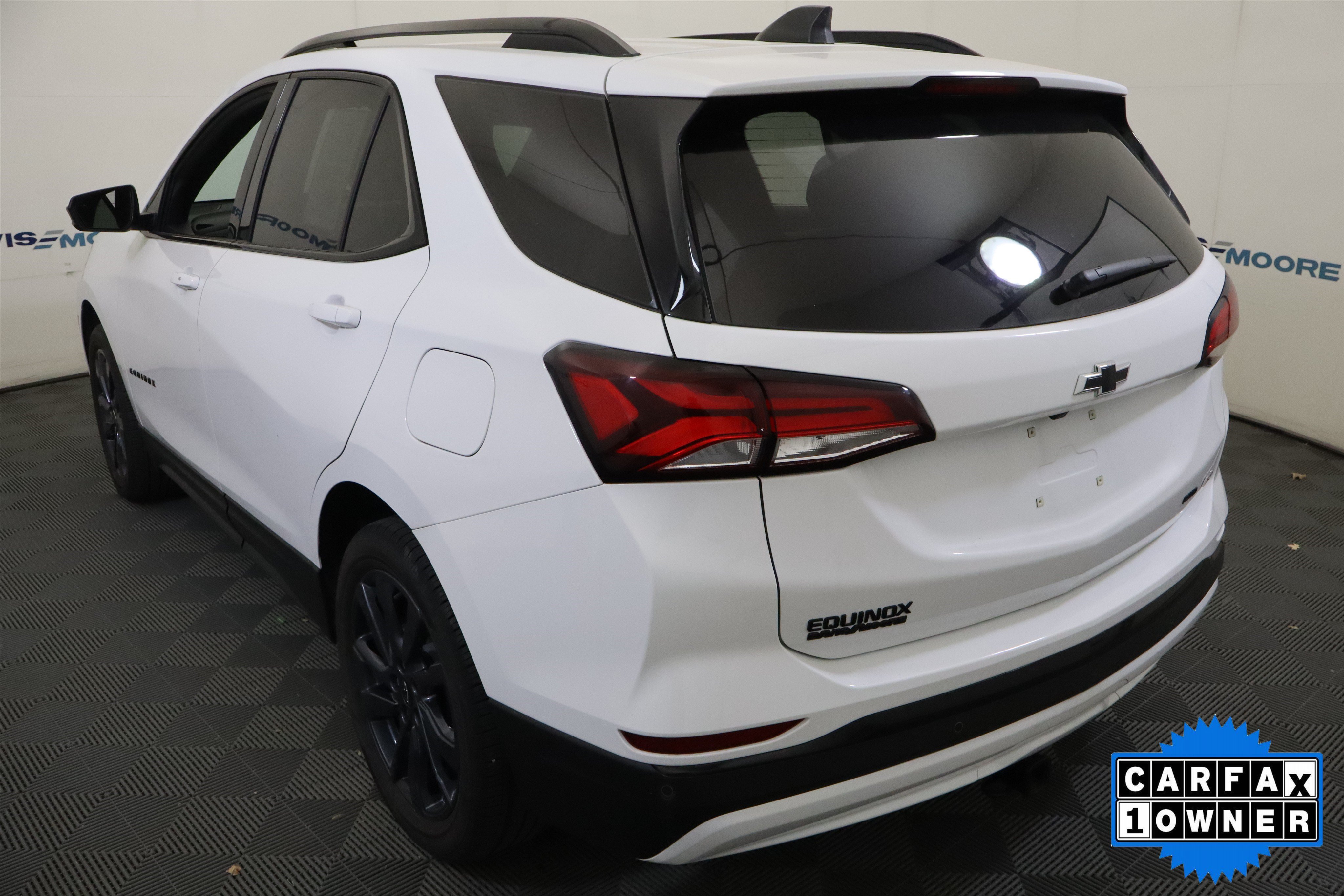Used 2024 Chevrolet Equinox RS w/ LPO, Floor Liner Package AWD/4WD image 10