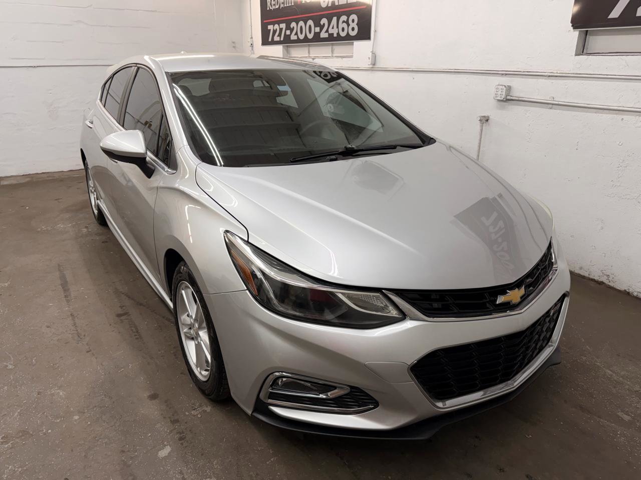 Used 2017 Chevrolet Cruze LT w/ RS Package image 7