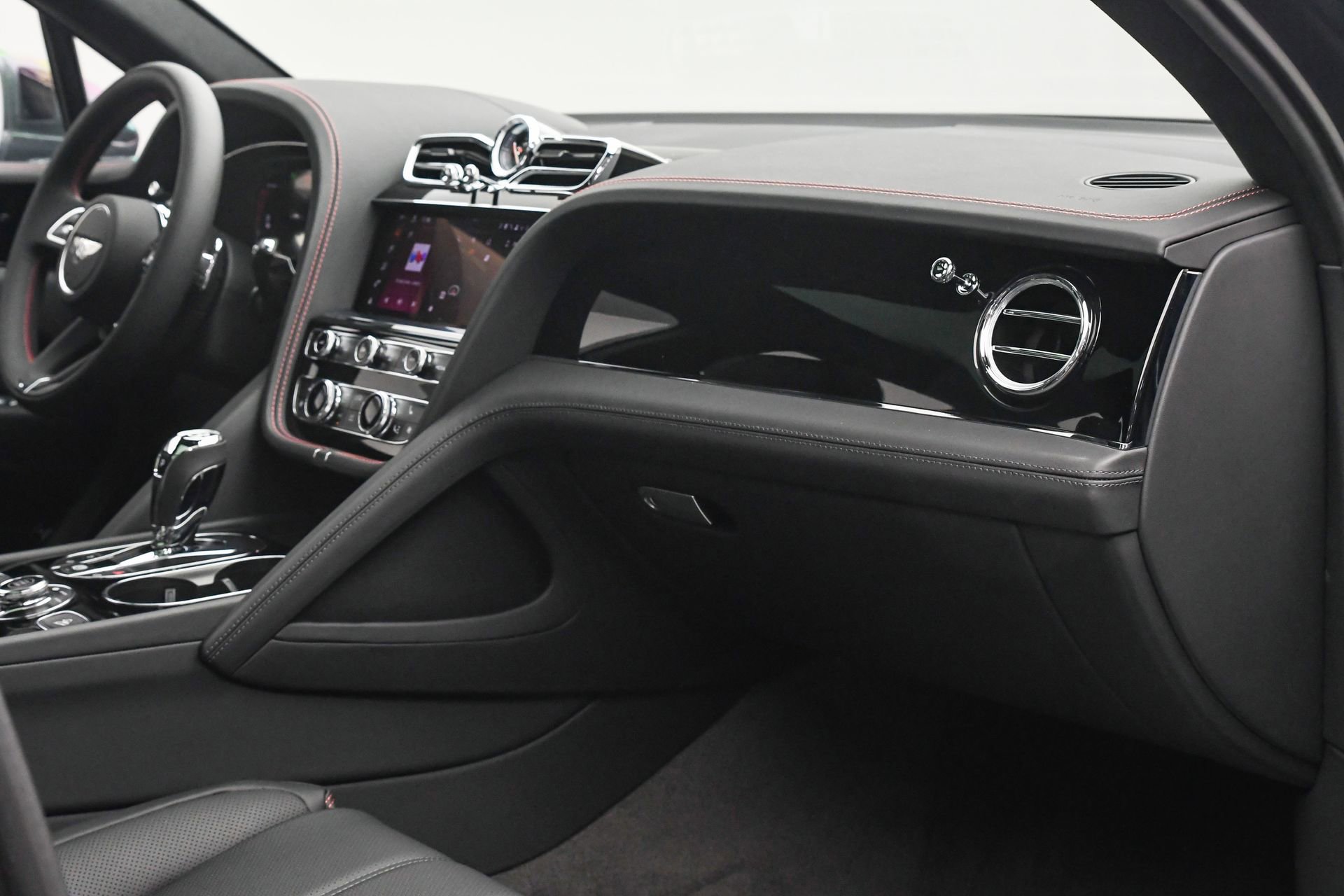 New 2025 Bentley Bentayga image 20