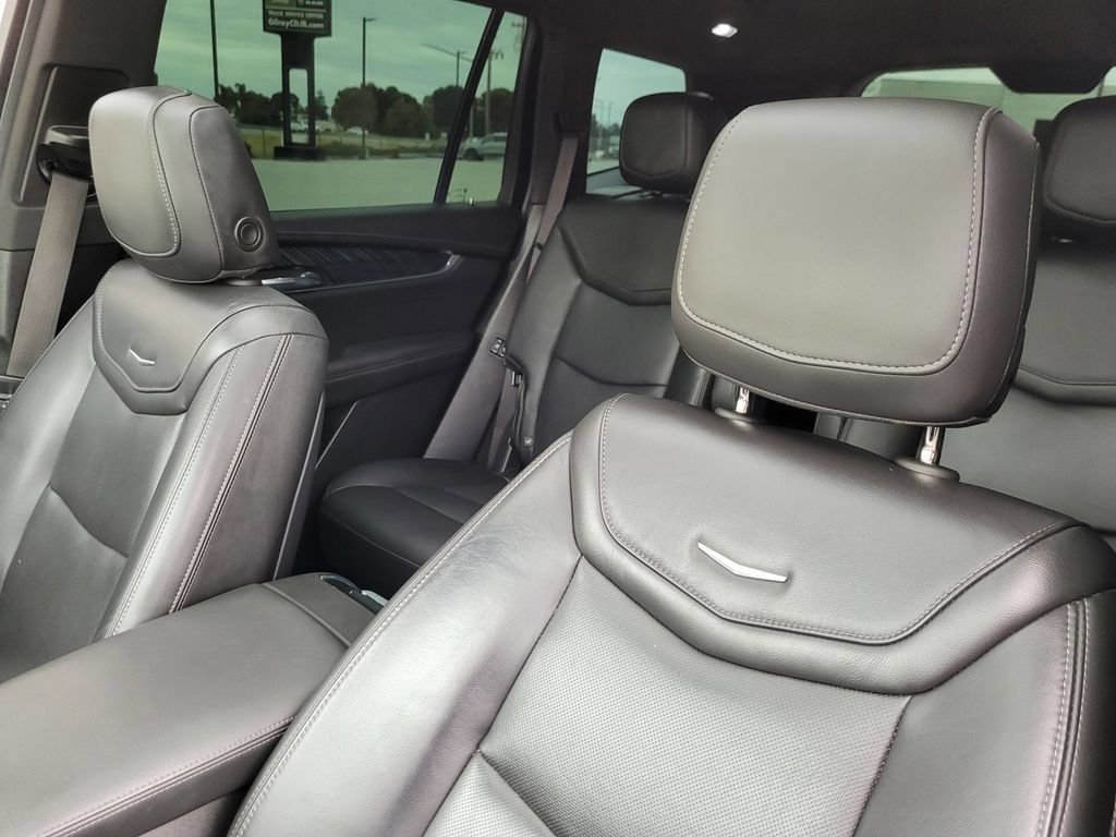 Used 2023 Cadillac XT6 Premium Luxury FWD image 16