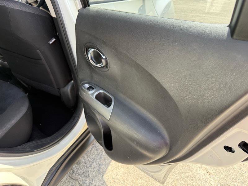Used 2015 Nissan Juke SV FWD image 30