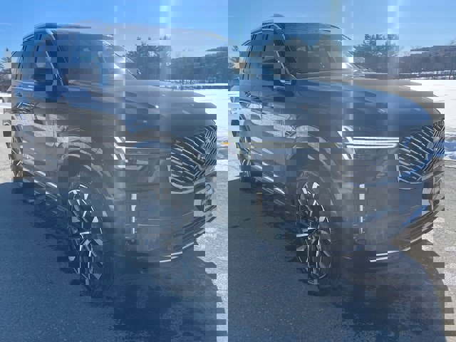 New 2026 Volvo XC90 T8 Plus w/ Protection Package Premier image 4