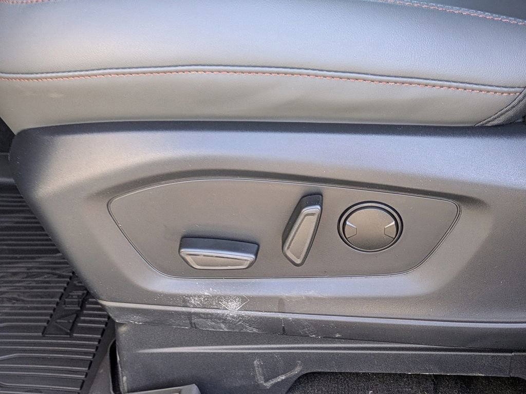 New 2026 Ford Explorer Active w/ Active Comfort Package image 23