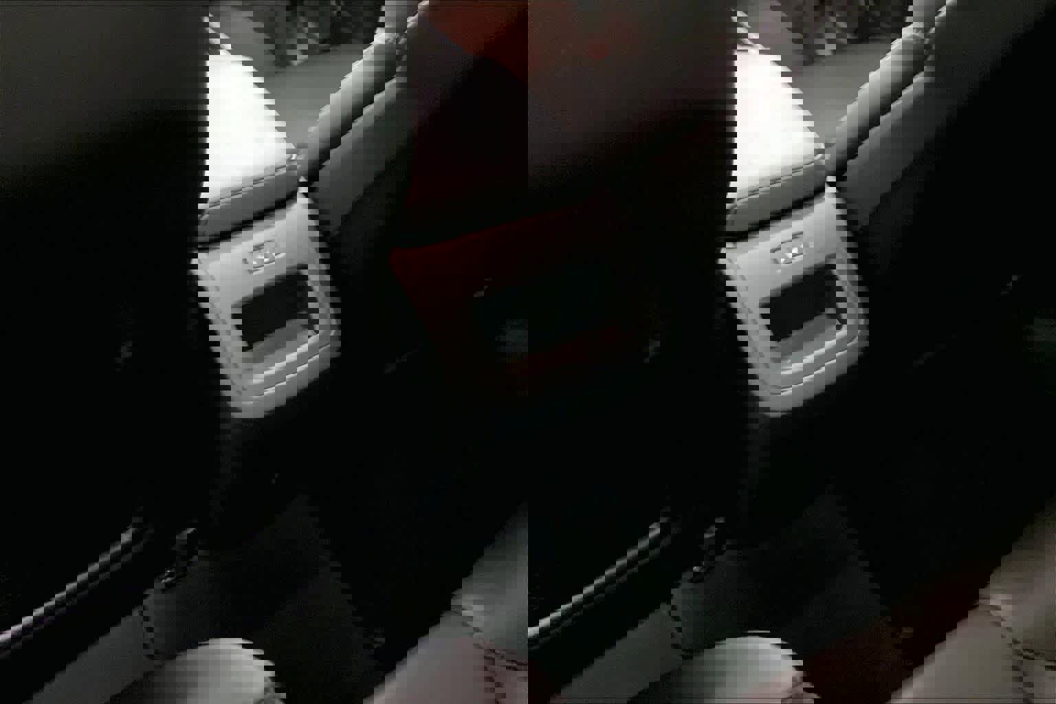 Used 2025 Volvo XC60 B5 Core w/ Protection Package Premier image 35