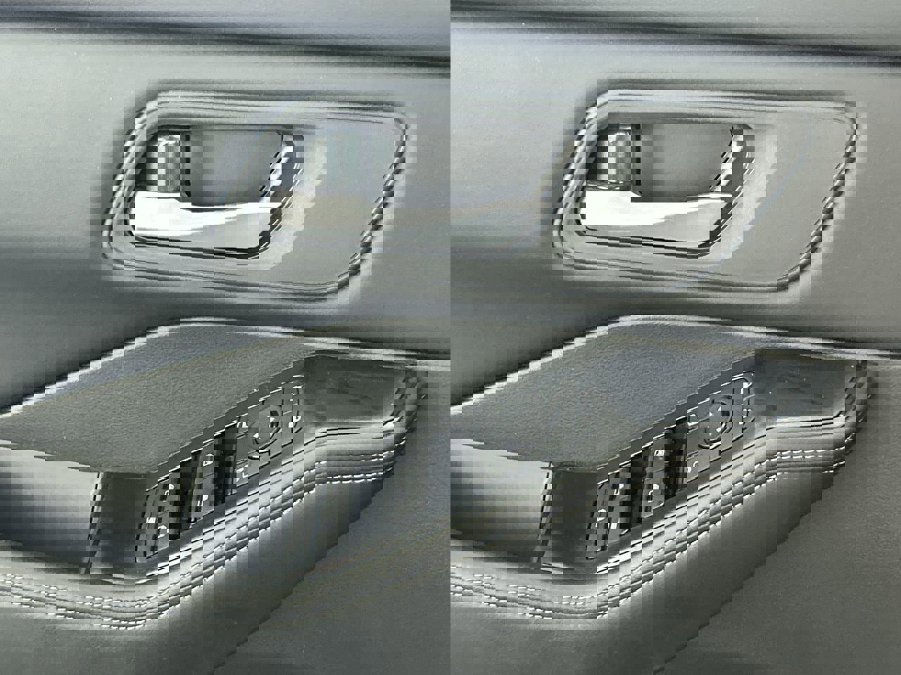 Used 2025 Nissan Rogue SV FWD image 18