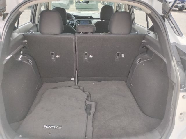 Used 2023 Nissan Kicks SV FWD image 9