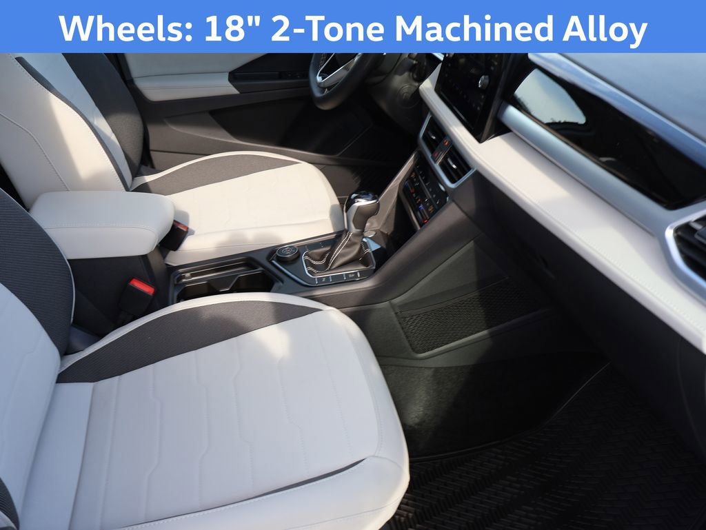 New 2026 Volkswagen Taos SE image 11