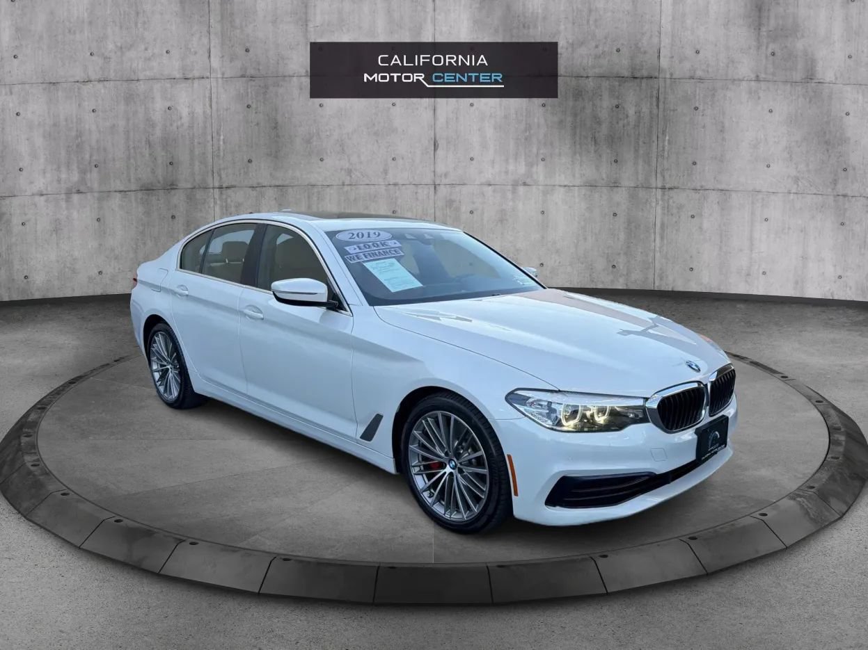 Used 2019 BMW 530i w/ Convenience Package RWD image 1