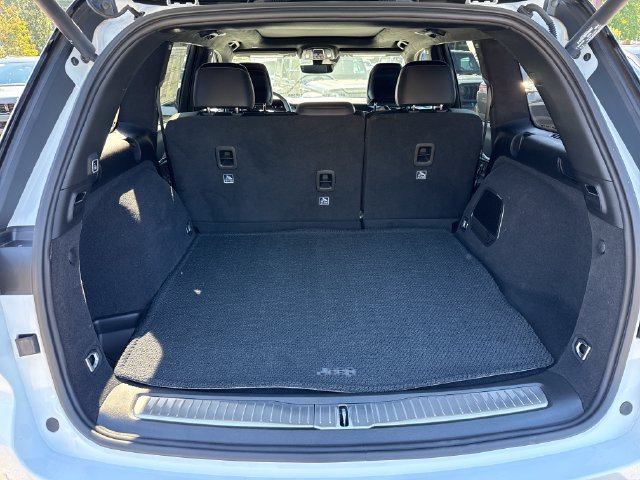 New 2025 Jeep Grand Cherokee Summit AWD/4WD image 12