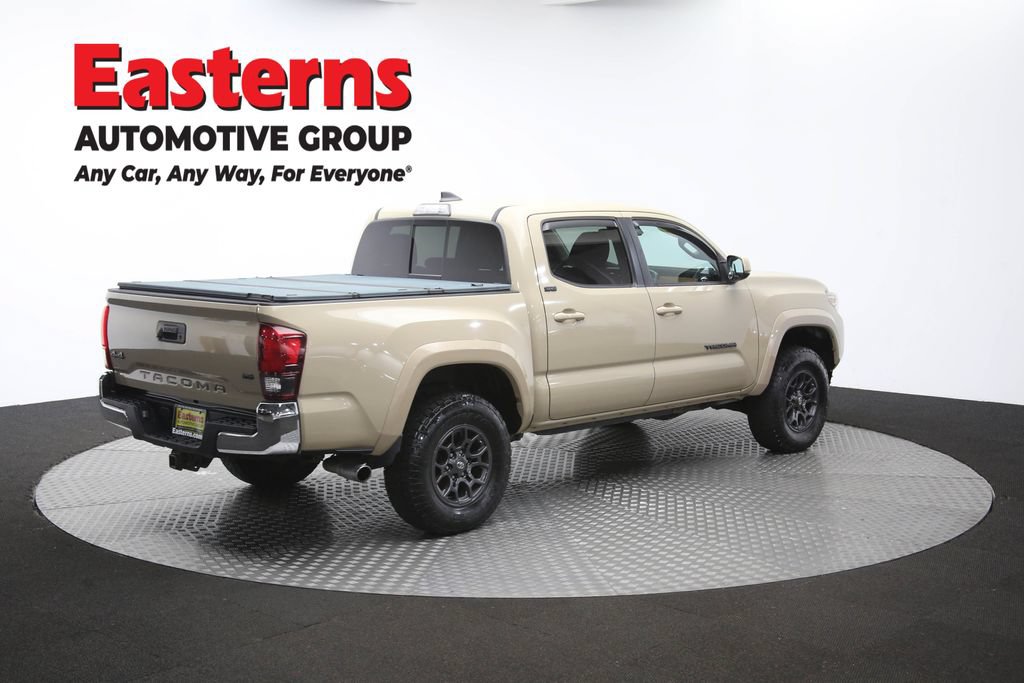 Used 2018 Toyota Tacoma SR5 AWD/4WD image 39