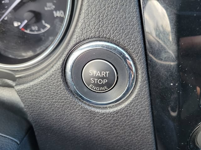 Used 2016 Nissan Rogue SL w/ SL Premium Package FWD image 33
