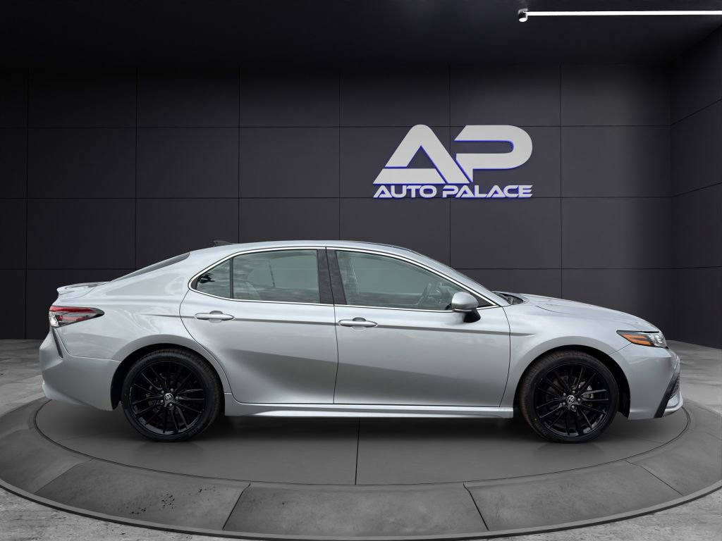 Used 2021 Toyota Camry XSE image 8