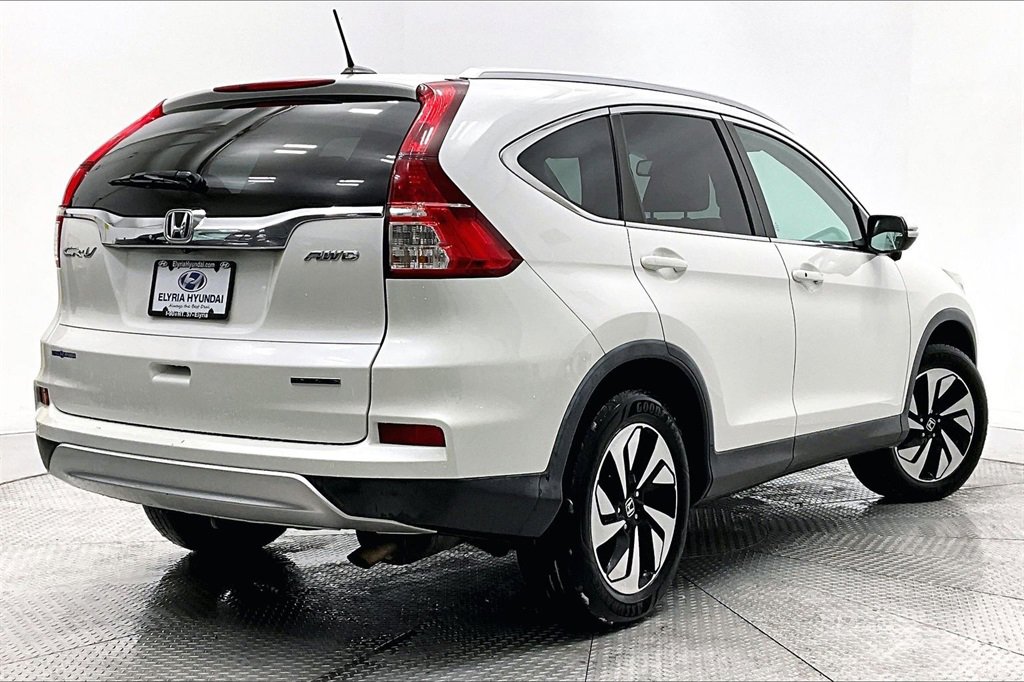 Used 2016 Honda CR-V Touring image 2