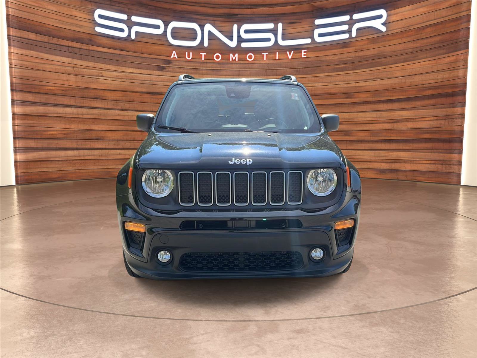 Used 2023 Jeep Renegade Latitude w/ Sun/Sound Group AWD/4WD image 9