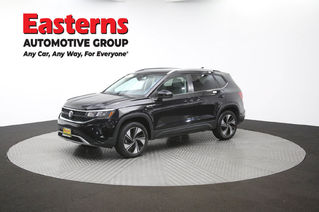 Used 2024 Volkswagen Taos SE AWD/4WD image 55
