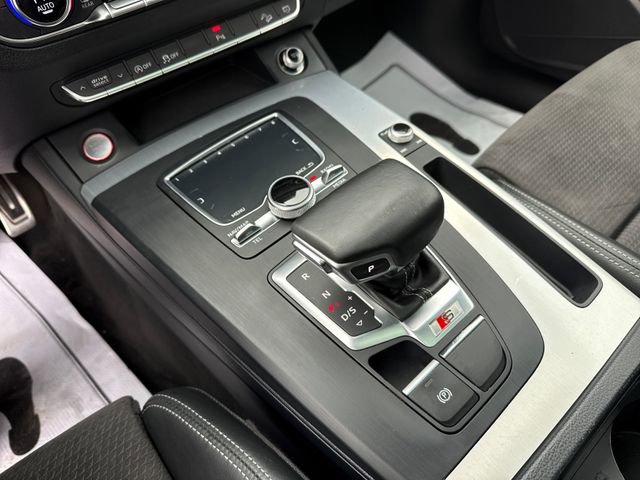 Used 2018 Audi SQ5 Premium Plus image 37
