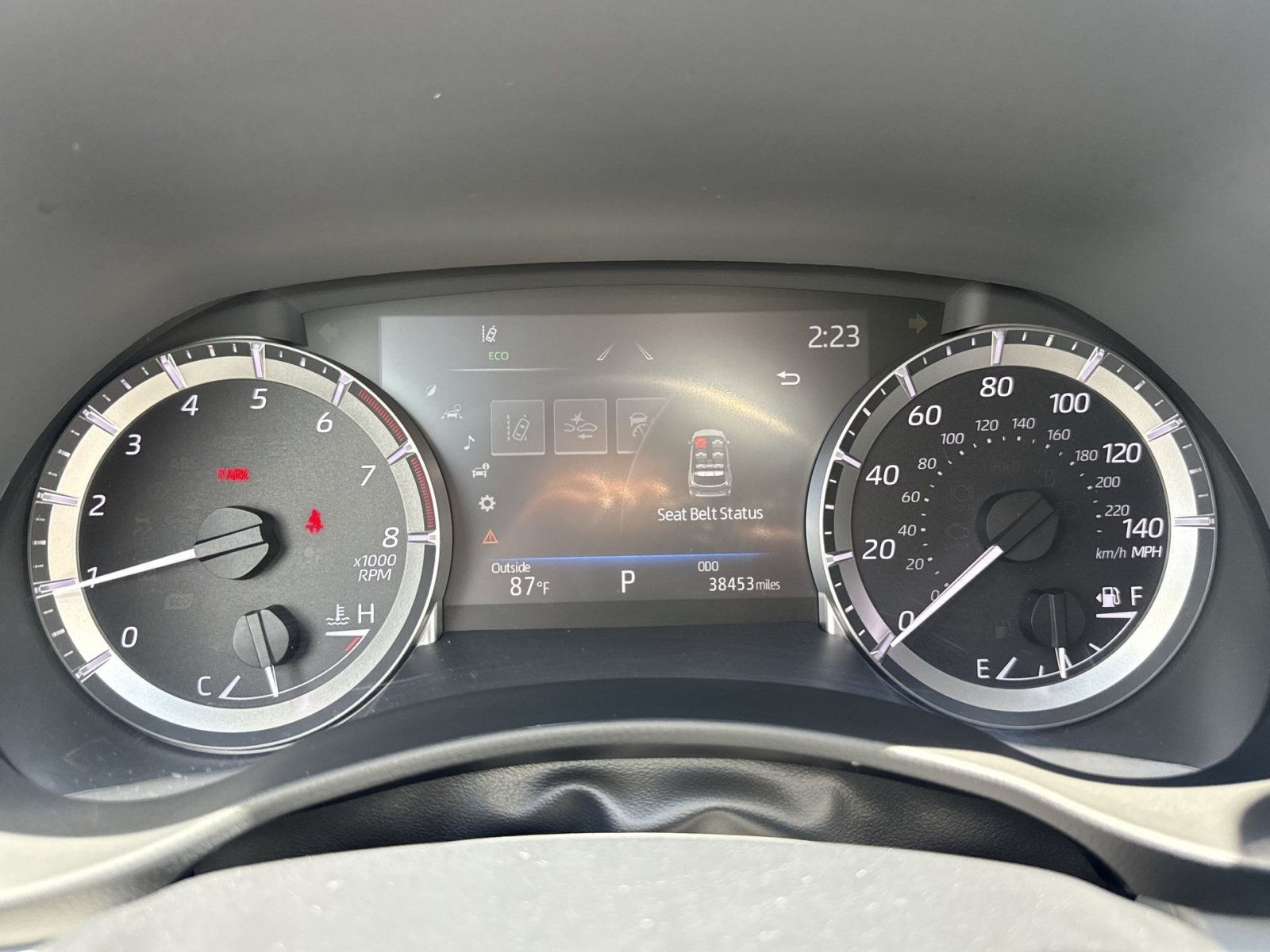 Used 2023 Toyota Highlander XLE AWD/4WD image 17