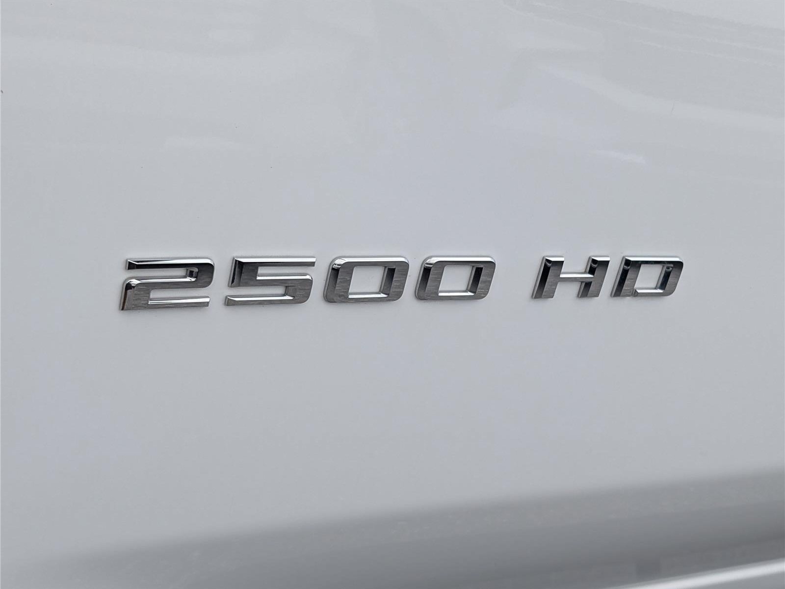 Used 2022 Chevrolet Silverado 2500 Custom w/ Custom Value Package AWD/4WD image 10