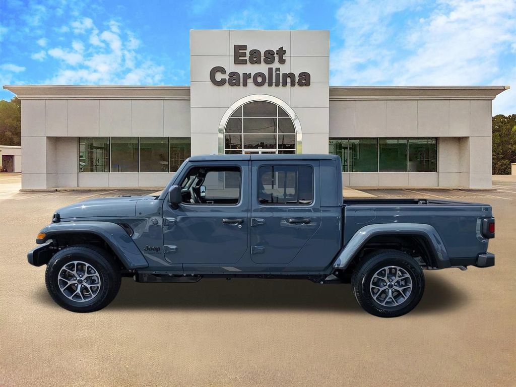 New 2026 Jeep Gladiator Sport AWD/4WD image 6