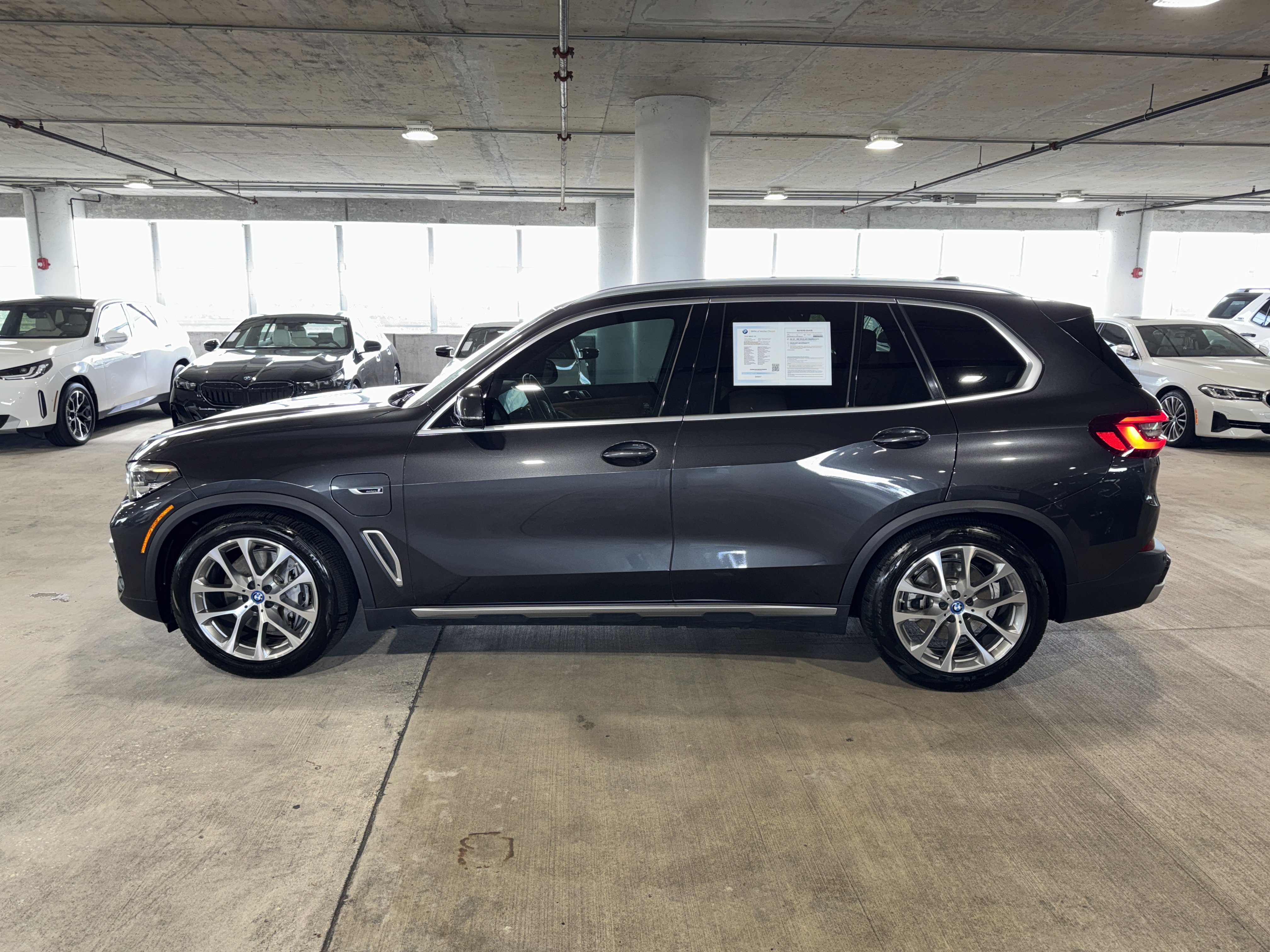 Certified 2023 BMW X5 xDrive45e AWD/4WD image 5