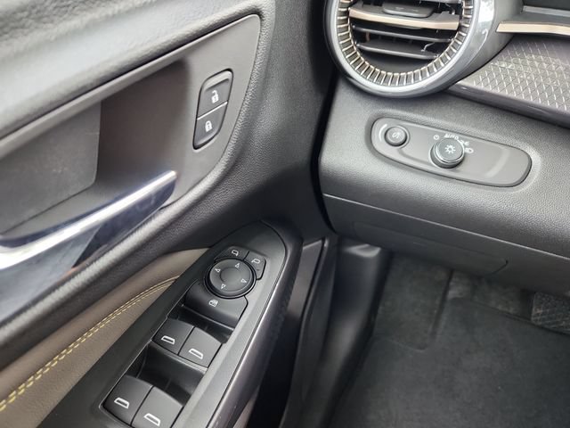 New 2026 Chevrolet Trax ACTIV w/ Driver Confidence Package FWD image 22