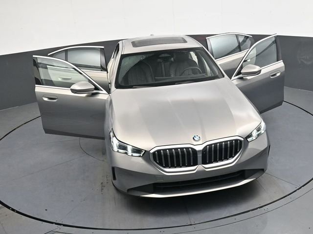 Used 2024 BMW 530i 530i w/ Premium Package image 38