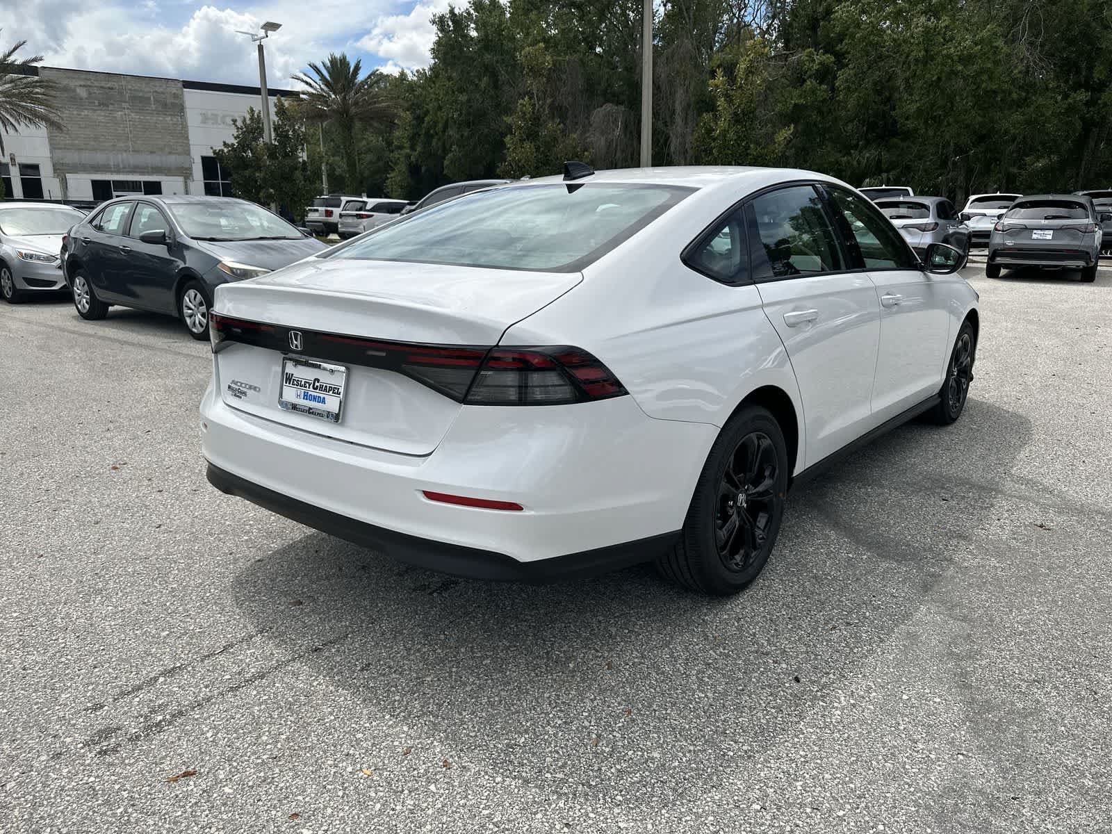 Used 2025 Honda Accord SE image 6