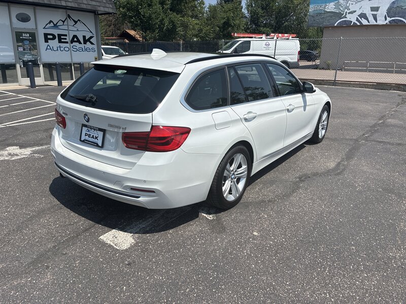 Used 2018 BMW 328d xDrive Wagon AWD/4WD image 7