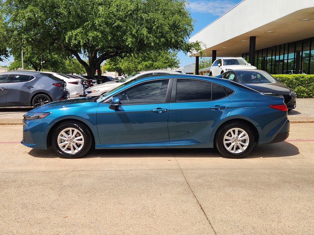 Used 2026 Toyota Camry LE w/ Convenience Package image 4