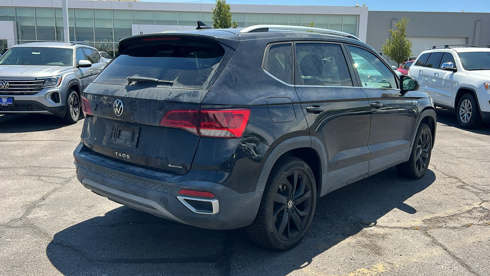 Used 2022 Volkswagen Taos SE AWD/4WD image 5