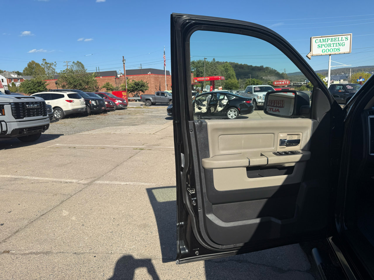 Used 2009 Dodge Ram 1500 Truck SLT image 28