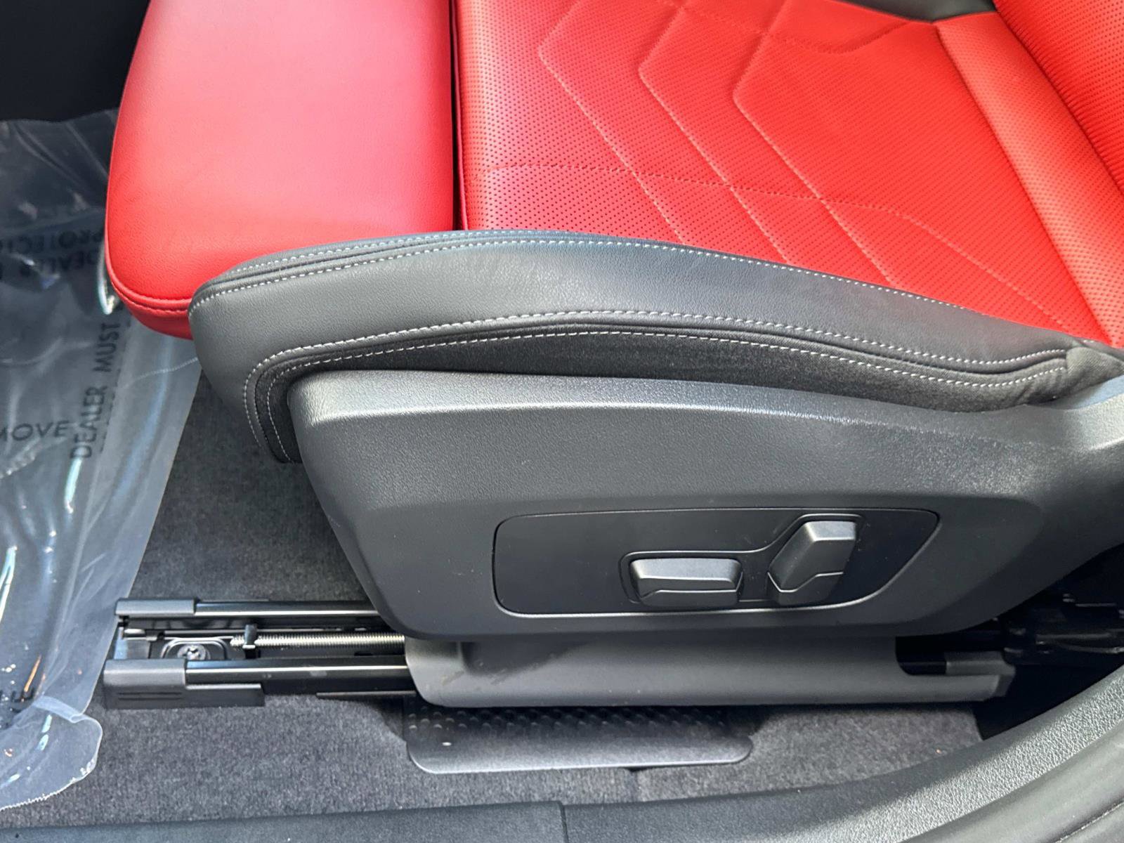 Used 2024 BMW X2 xDrive28i w/ Premium Package image 20