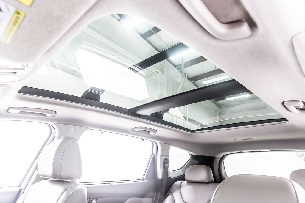 Used 2020 Hyundai Santa Fe Limited image 35