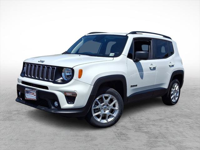 Certified 2022 Jeep Renegade Latitude w/ Convenience Group AWD/4WD image 1