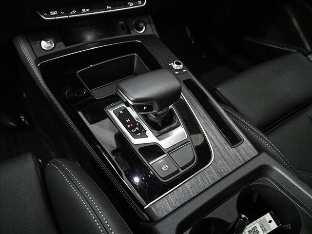 Certified 2025 Audi Q5 e Premium Plus w/ Premium Plus Package AWD/4WD image 12