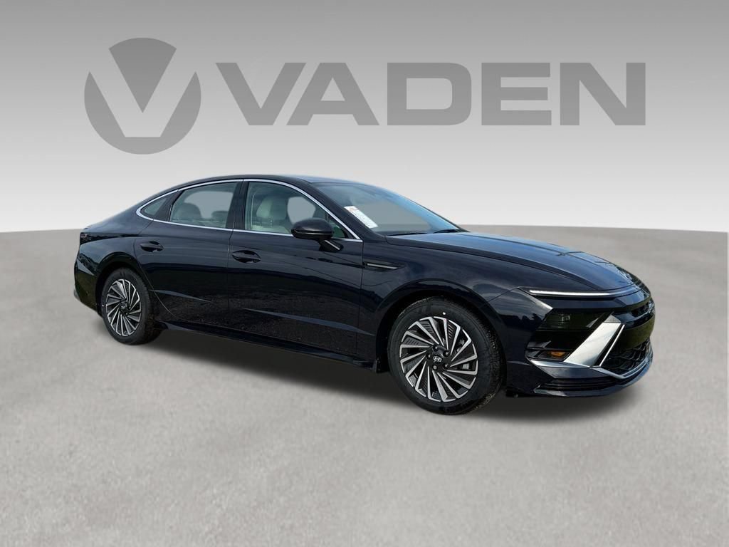 New 2025 Hyundai Sonata SEL FWD image 1