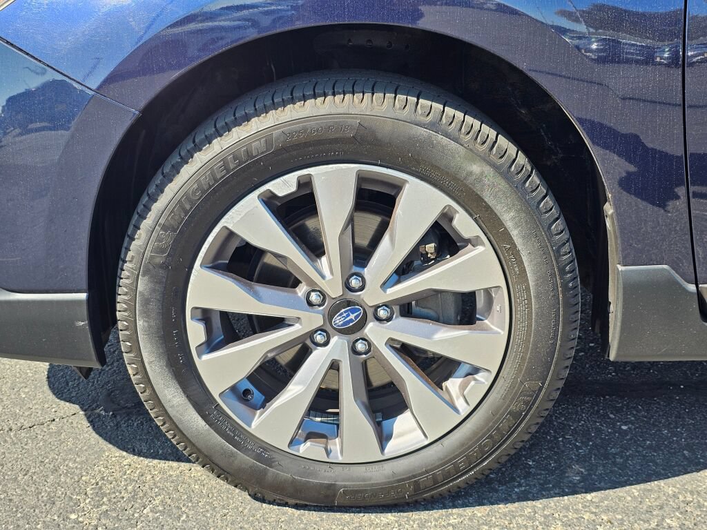 Used 2018 Subaru Outback 2.5i Touring w/ Popular Package #3 AWD/4WD image 10