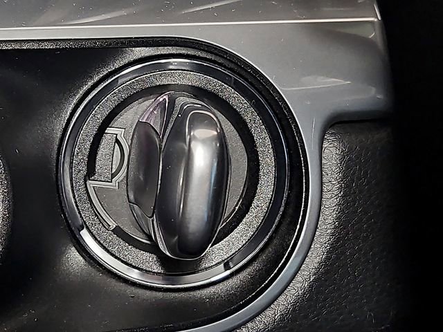 Used 2017 Porsche 911 Carrera image 25