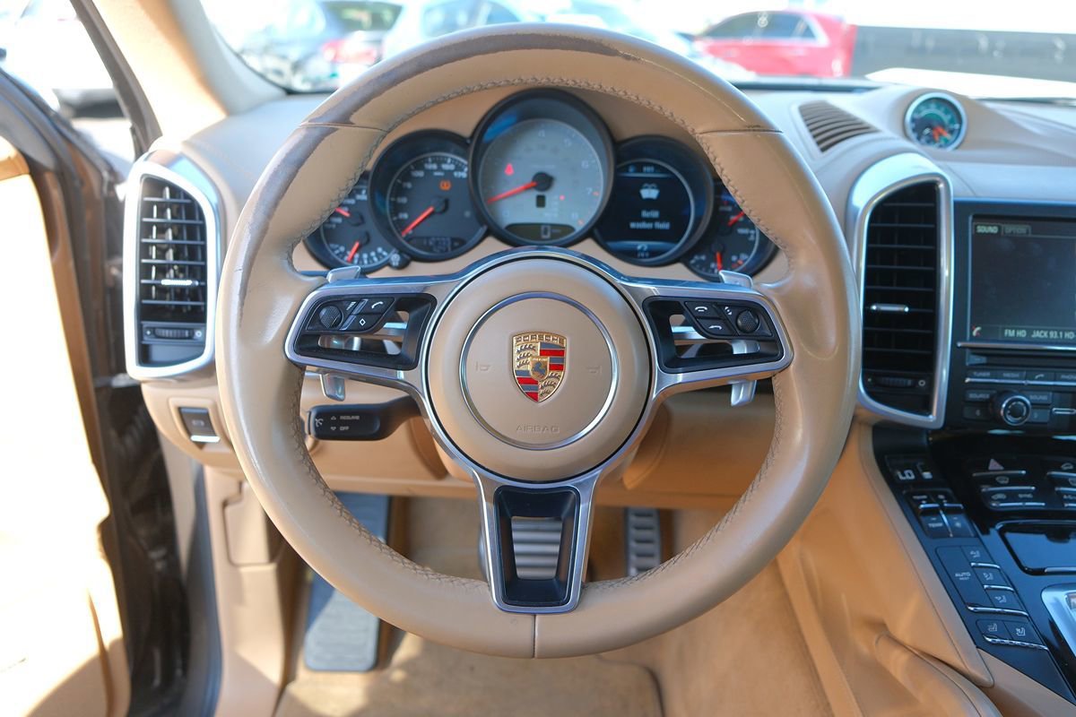 Used 2015 Porsche Cayenne S AWD/4WD image 14