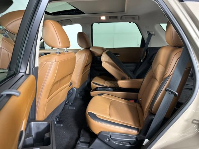 Used 2023 Nissan Pathfinder Platinum image 25