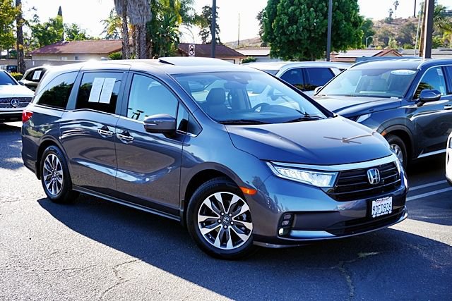 Used 2023 Honda Odyssey EX-L image 3