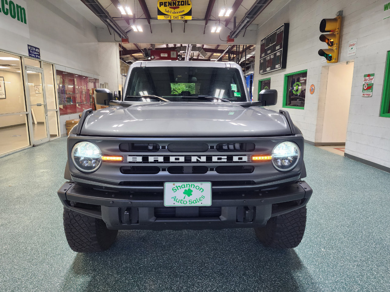 Used 2022 Ford Bronco Big Bend image 3