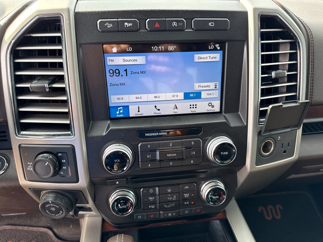 Used 2017 Ford F150 King Ranch w/ Equipment Group 601A Luxury AWD/4WD image 24