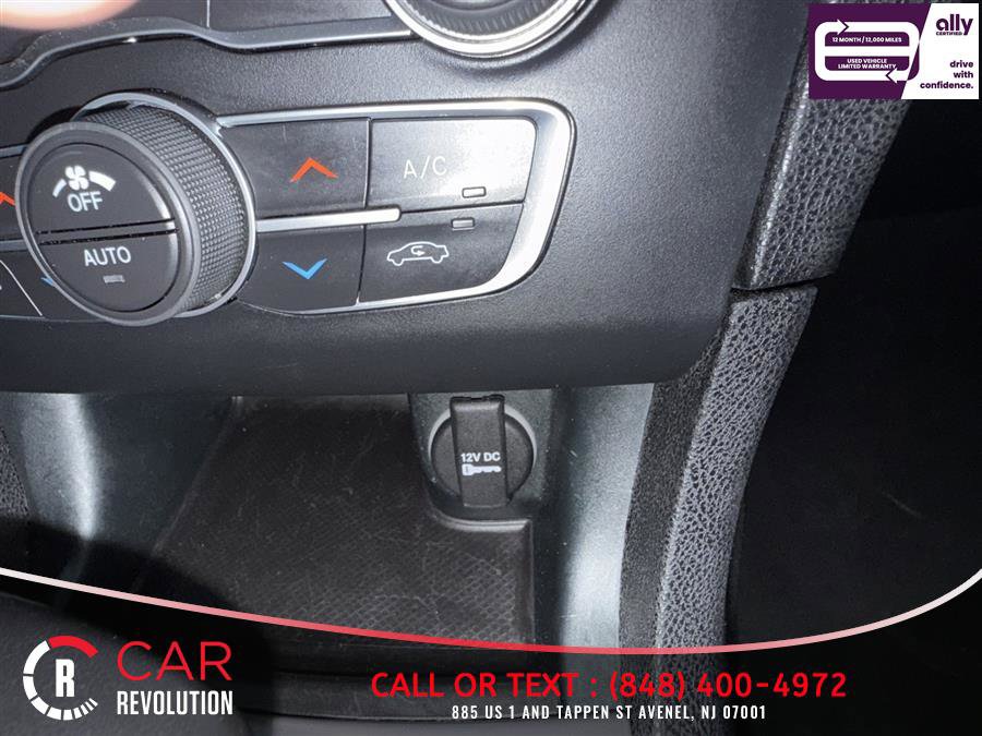 Used 2023 Dodge Charger GT w/ Blacktop Package image 35