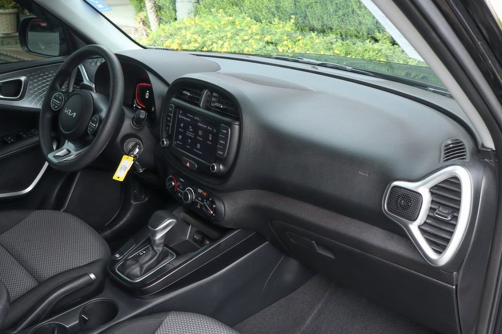 Used 2024 Kia Soul LX w/ Option Group 015 image 37