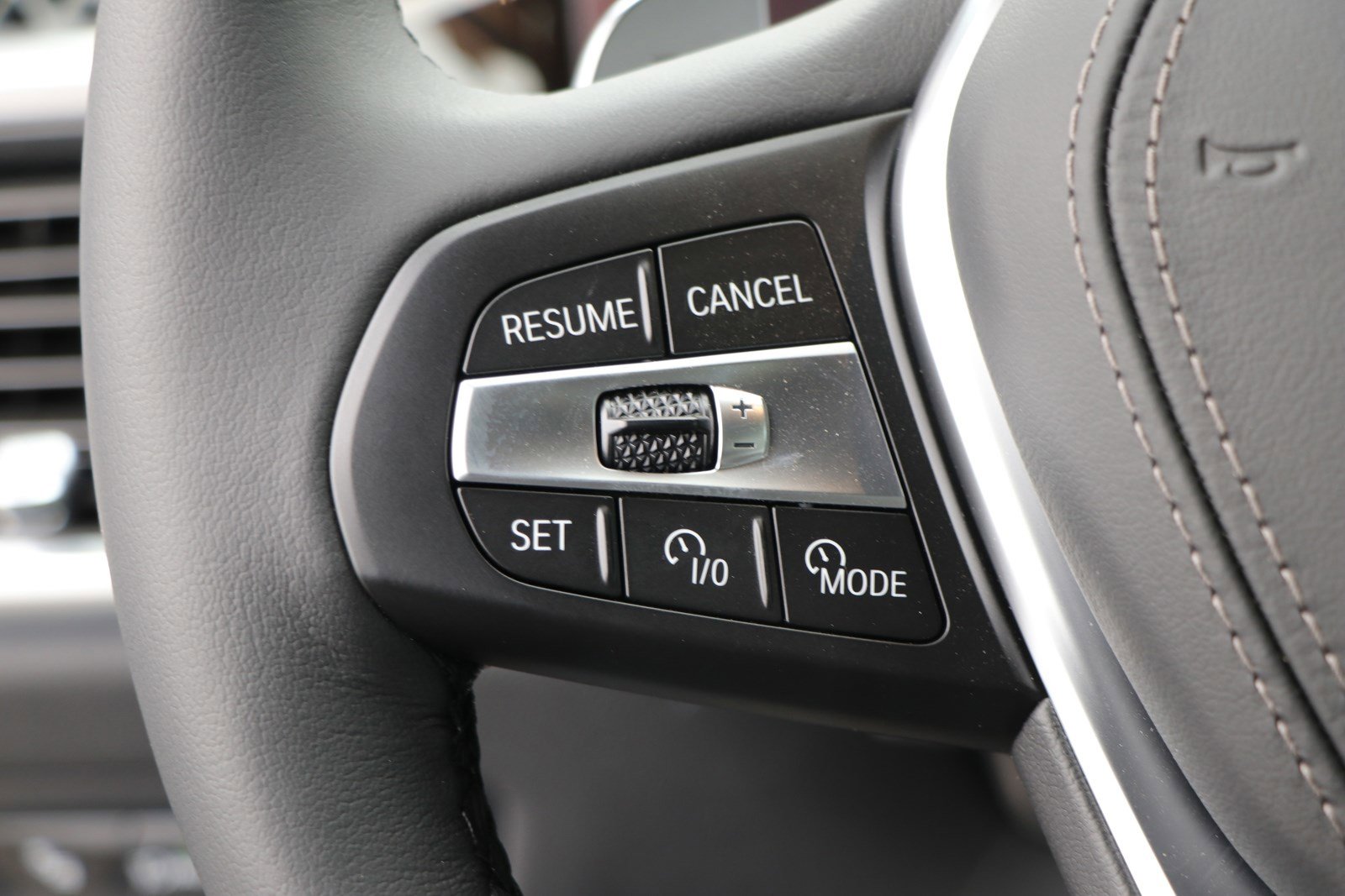 Certified 2025 BMW X5 xDrive50e w/ Parking Assistance Package image 18